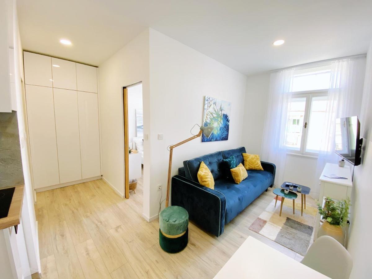Apartment New Stylish & Modern Studio Apart - With Sea View Pula