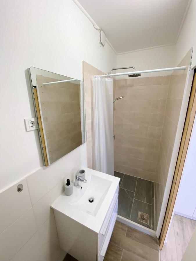 New Stylish & Modern Studio Apart - With Sea View Apartment Pula