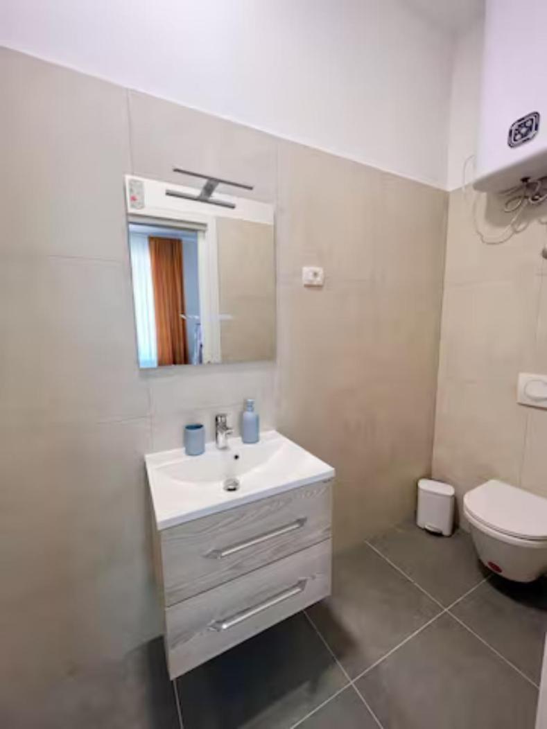 Apartment New Stylish & Modern Studio Apart - With Sea View