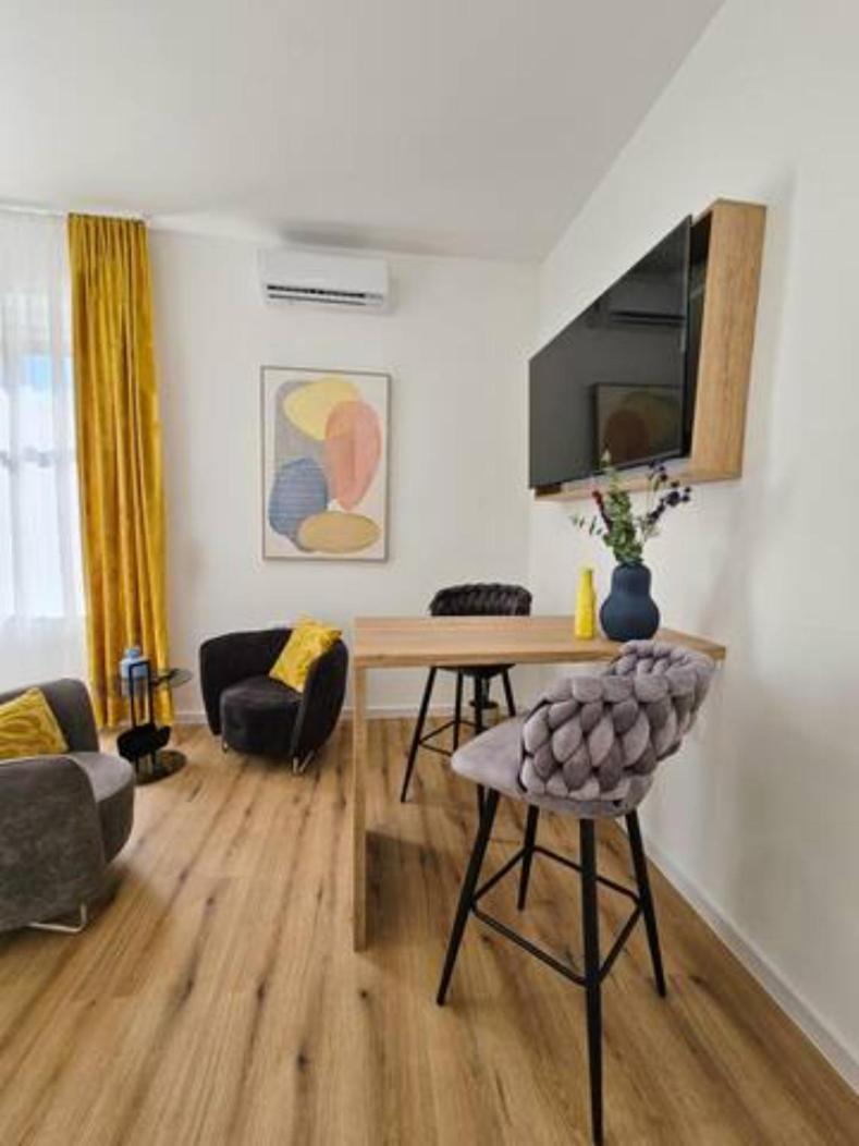Apartment New Stylish & Modern Studio Apart - With Sea View Pula